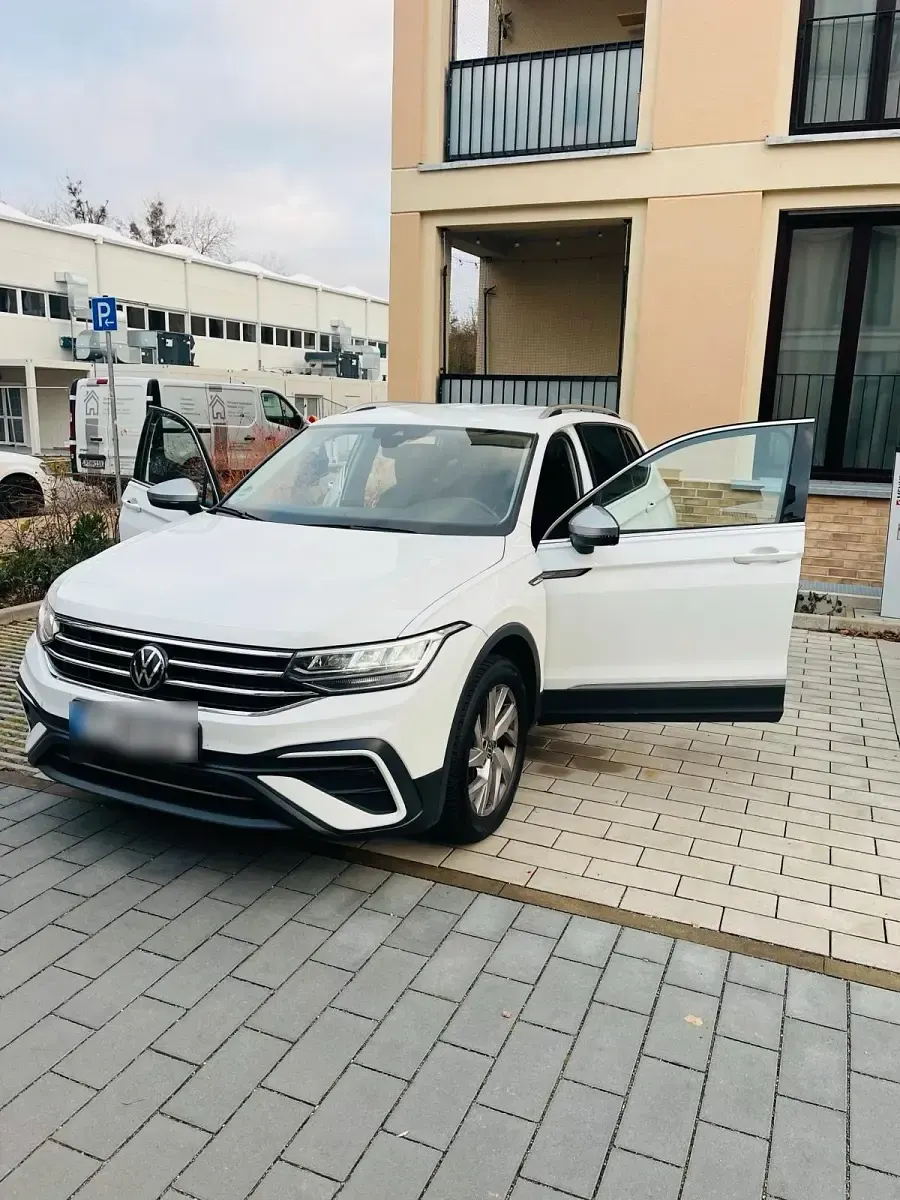 Gebraucht VW Tiguan 150 PS (110 kW) 2023 Weiß SUV