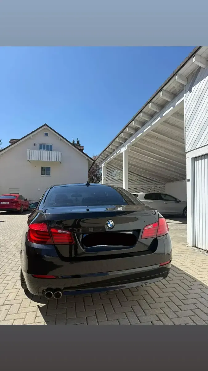 Second-hand BMW 520 184 CP (135 kW) 2012 Negru Berlinǎ