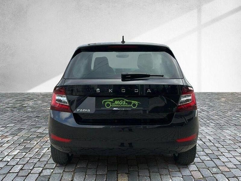 Gebraucht Skoda Fabia Style 95 PS (69 kW) 2019 Schwarzmagic perleffekt Limousine