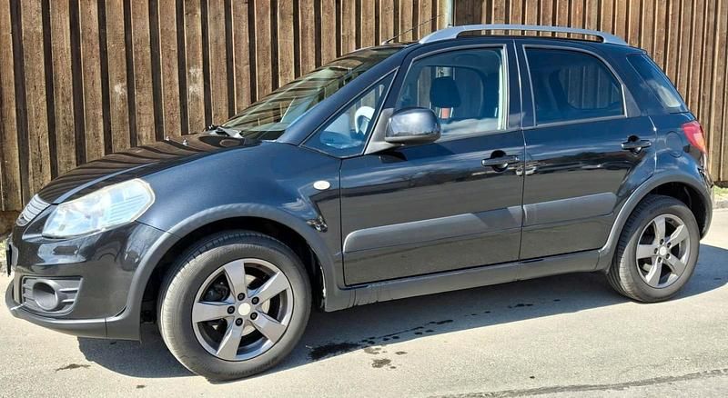 Gebraucht Suzuki SX4 Limited 120 PS (88 kW) 2011 Schwarz SUV