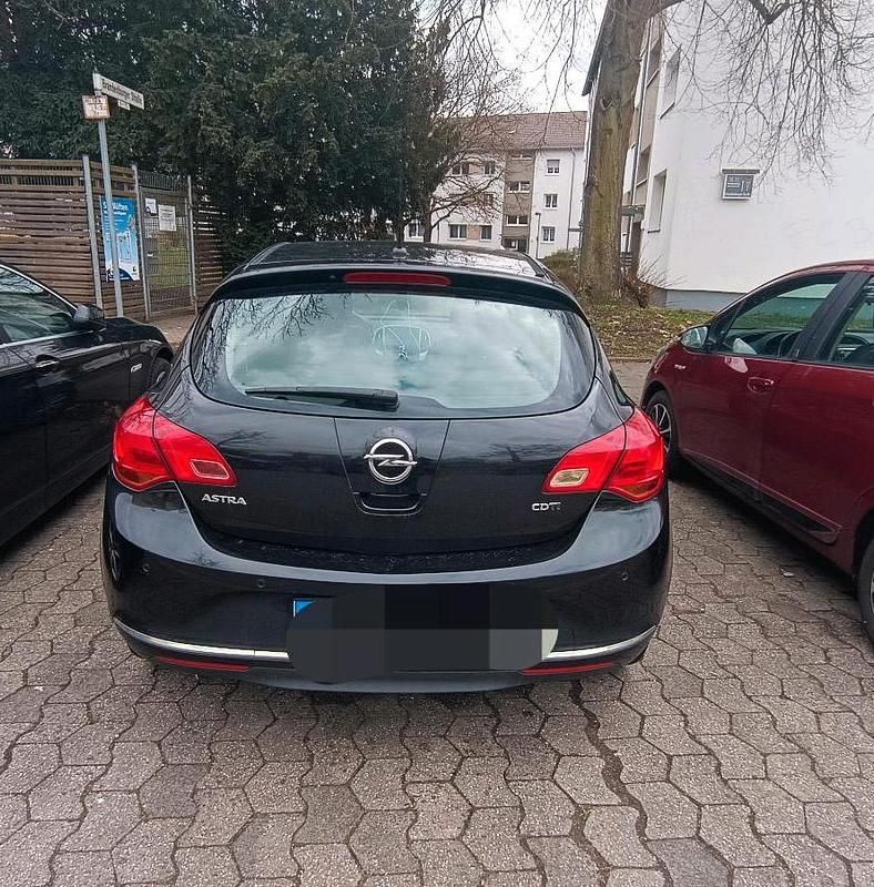 Gebraucht Opel Astra 2014 Schwarz Kleinwagen