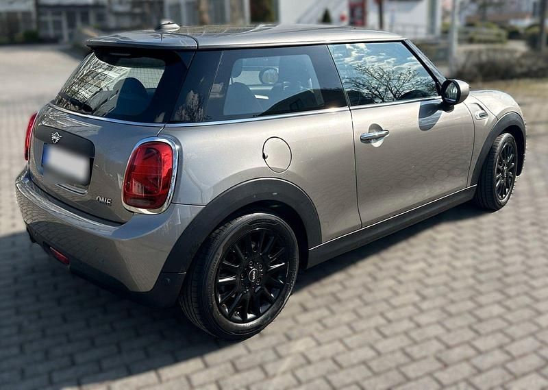 Gebraucht Mini ONE Chili 102 PS (75 kW) 2020 Silber Kleinwagen