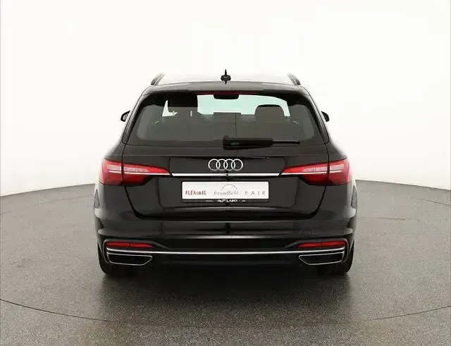 Gebraucht Audi A4 Sport 190 PS (139 kW) 2020 Schwarz Kombi