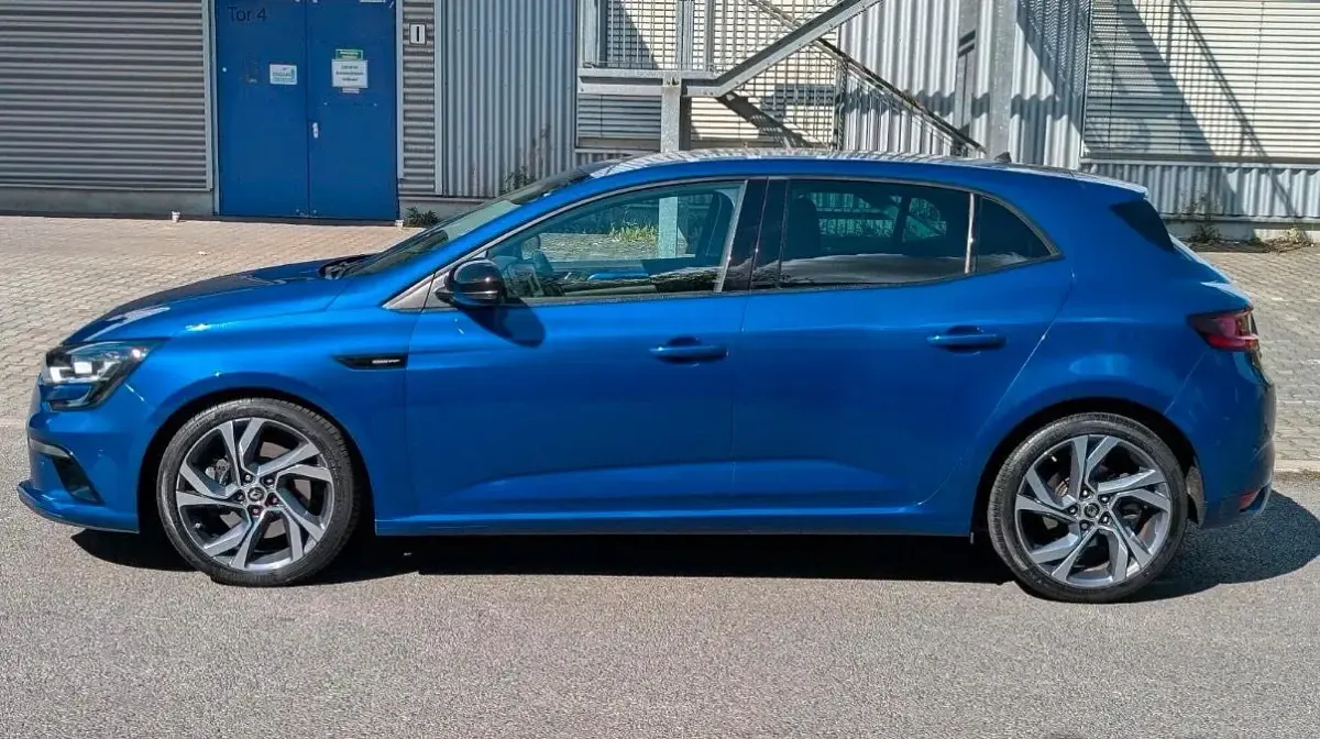 Gebraucht Renault Mégane GT Bose Edition 205 PS (150 kW) 2018 Blau Coupé