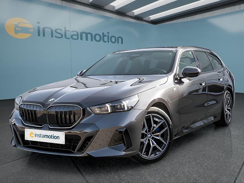 Grau Gebraucht 2024 BMW 520 Kombi | 57.899 € (Guter Preis) - Bild 1/4