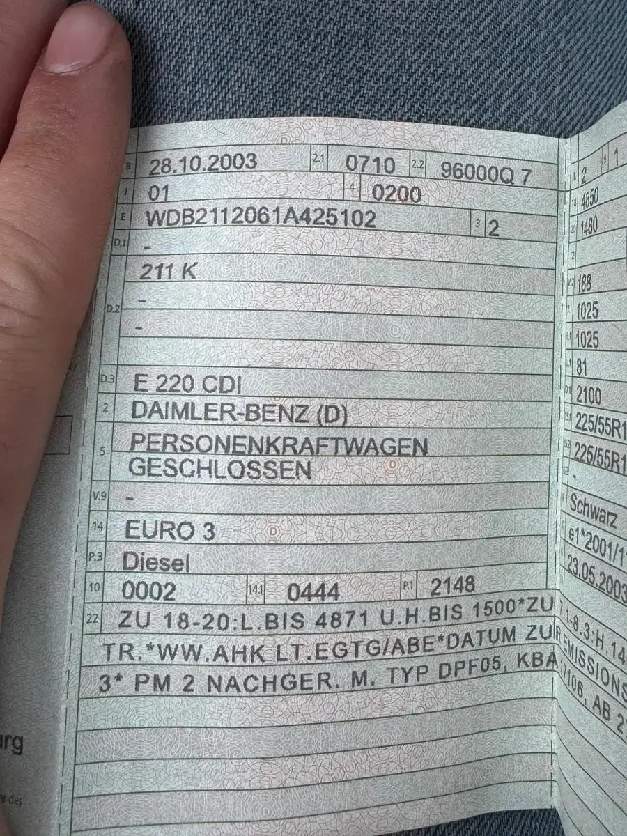 Gebraucht Mercedes E220 150 PS (110 kW) 2003 Blau Kombi