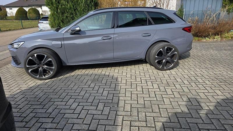 Gebraucht Cupra Leon VZ 245 PS (180 kW) 2023 Grau Kombi