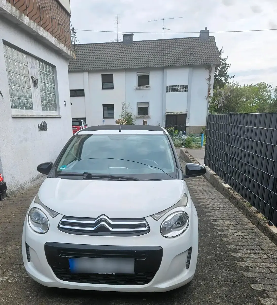 Gebraucht Citroën C1 82 PS (60 kW) 2016 Weiß Kleinwagen