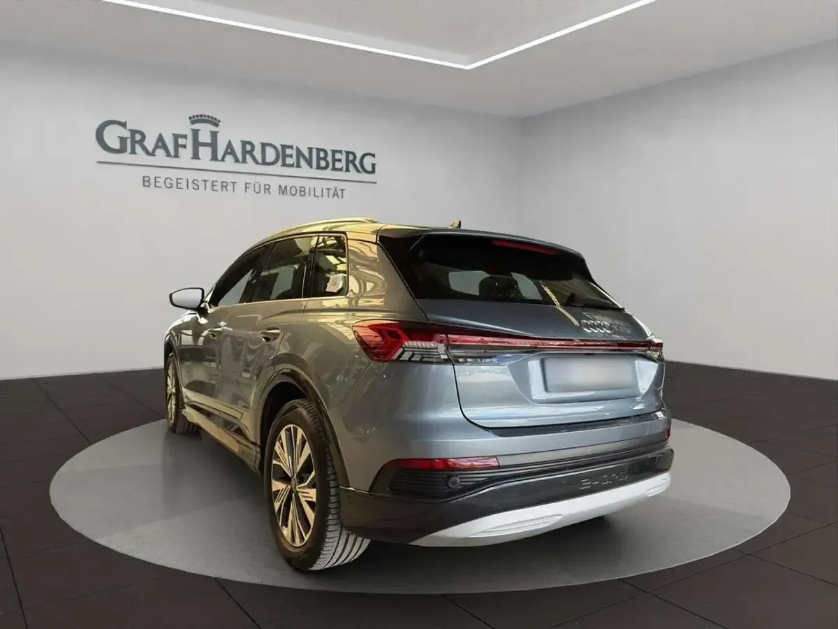 Gebraucht Audi Q4 e-tron Advanced 219 kW (299 PS) 2023 Geysirblau metallic SUV