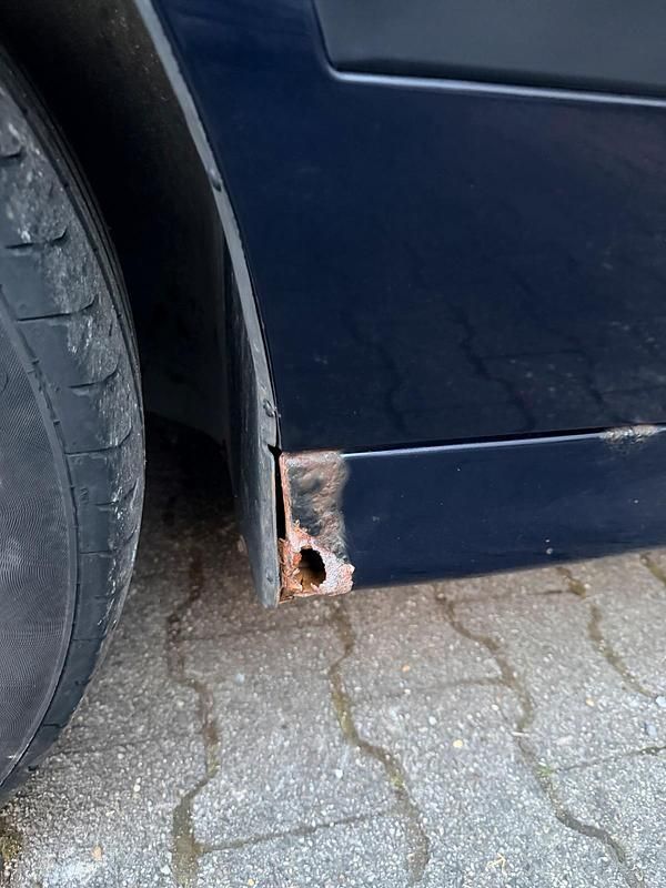 Gebraucht BMW 520 Basis 150 PS (110 kW) 1999 Blau Limousine