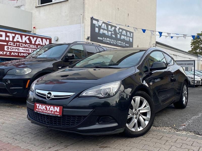 Gebraucht Opel Astra GTC Edition 101 PS (74 kW) 2011 Coupé