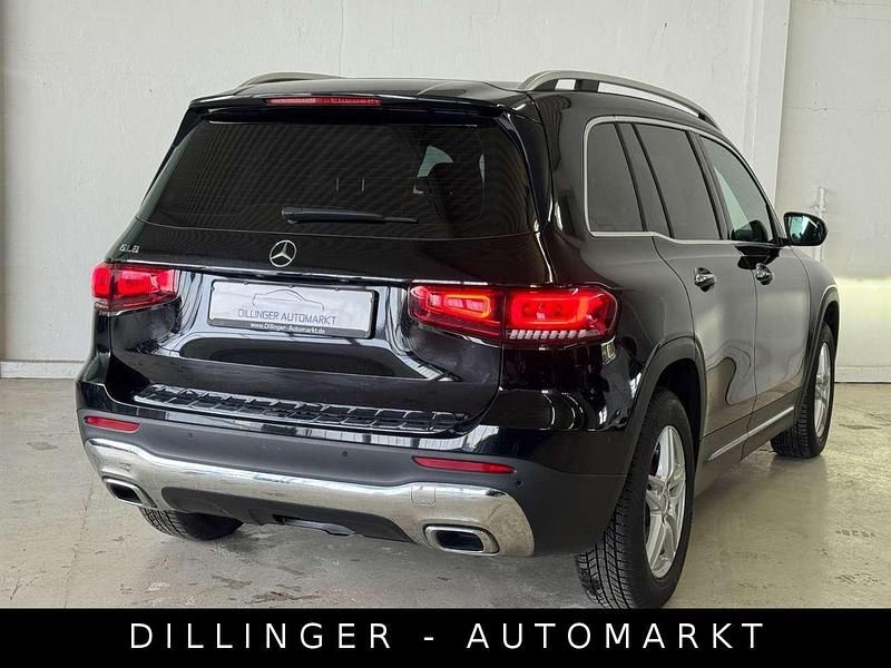 Gebraucht Mercedes GLB200 150 PS (110 kW) 2022 Kosmosschwarz  metalliclack SUV