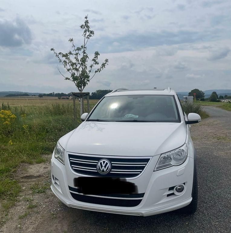 Weiß Gebraucht 2011 VW Tiguan Sportline SUV | 9.700 € (Fairer Preis) - Bild 1/4