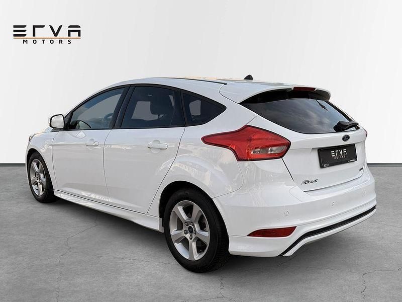 Gebraucht Ford Focus ST-Line 140 PS (102 kW) 2018 Weiß Limousine