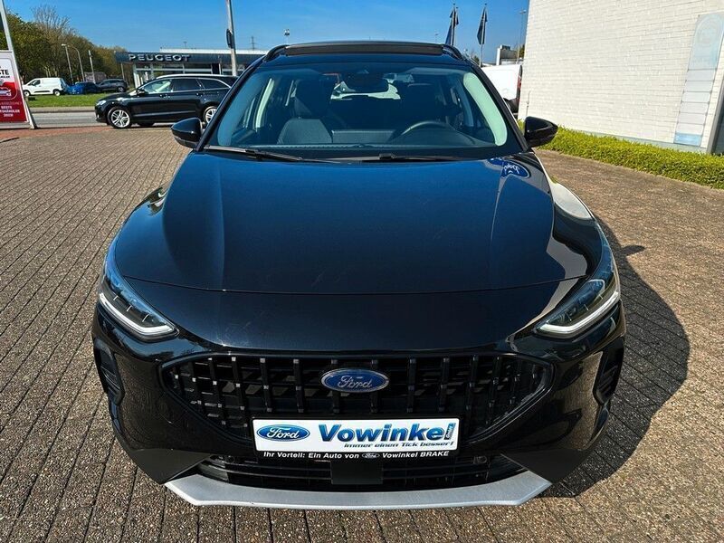 Schwarz Gebraucht 2023 Ford Focus Active X Limousine | 29.380 € (Teuer) - Bild 1/4