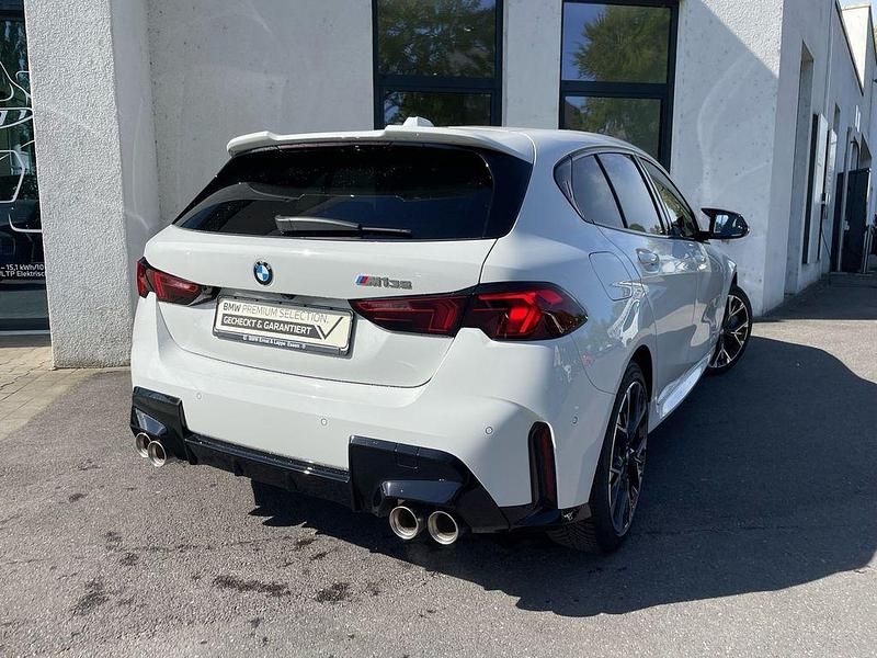 Gebraucht BMW M135 M Sport 300 PS (220 kW) 2025 Weiß Kleinwagen