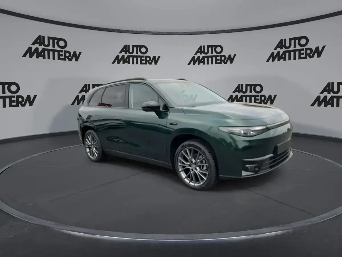 Gebraucht Leapmotor C10 160 kW (218 PS) 2024 Glazed green SUV