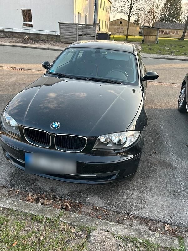 Gebraucht BMW 118 143 PS (105 kW) 2007 Schwarz Kleinwagen