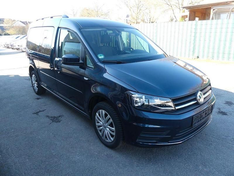 Gebraucht VW Caddy Maxi Beach 150 PS (110 kW) 2018 Blau Van / Kleinbus