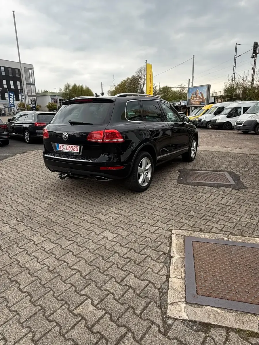 Gebraucht VW Touareg 204 PS (150 kW) 2012 Schwarz SUV