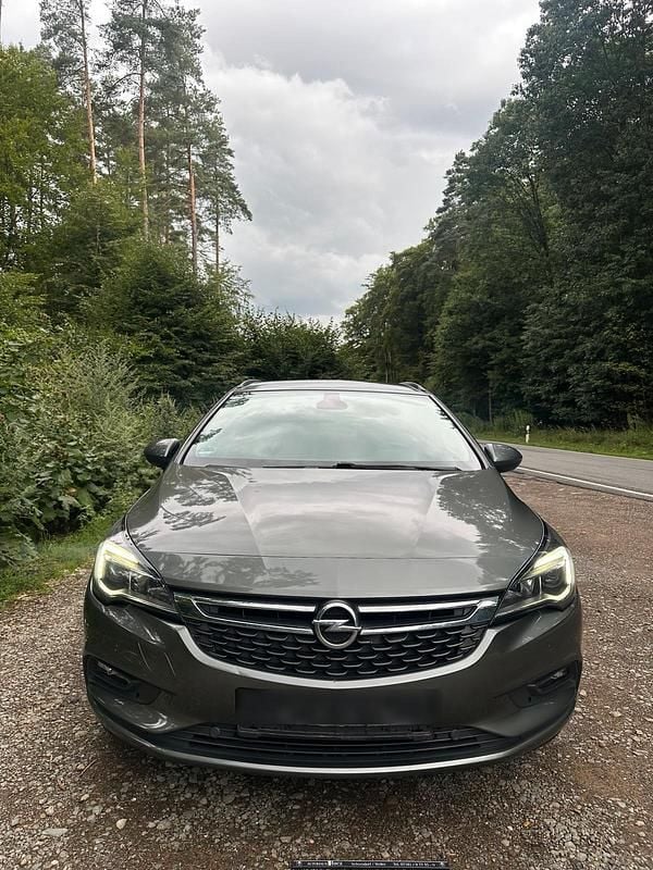 Grau Gebraucht 2019 Opel Astra Edition Kombi | 7.999 € (Fairer Preis) - Bild 1/4
