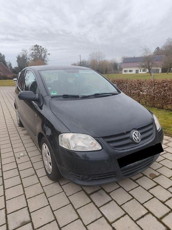Gebraucht VW Fox 75 PS (55 kW) 2007 Schwarz Kleinwagen