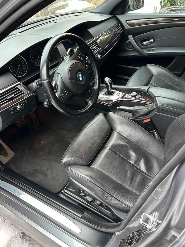 Gebraucht BMW 535 M Sport 286 PS (210 kW) 2009 Silber Kombi