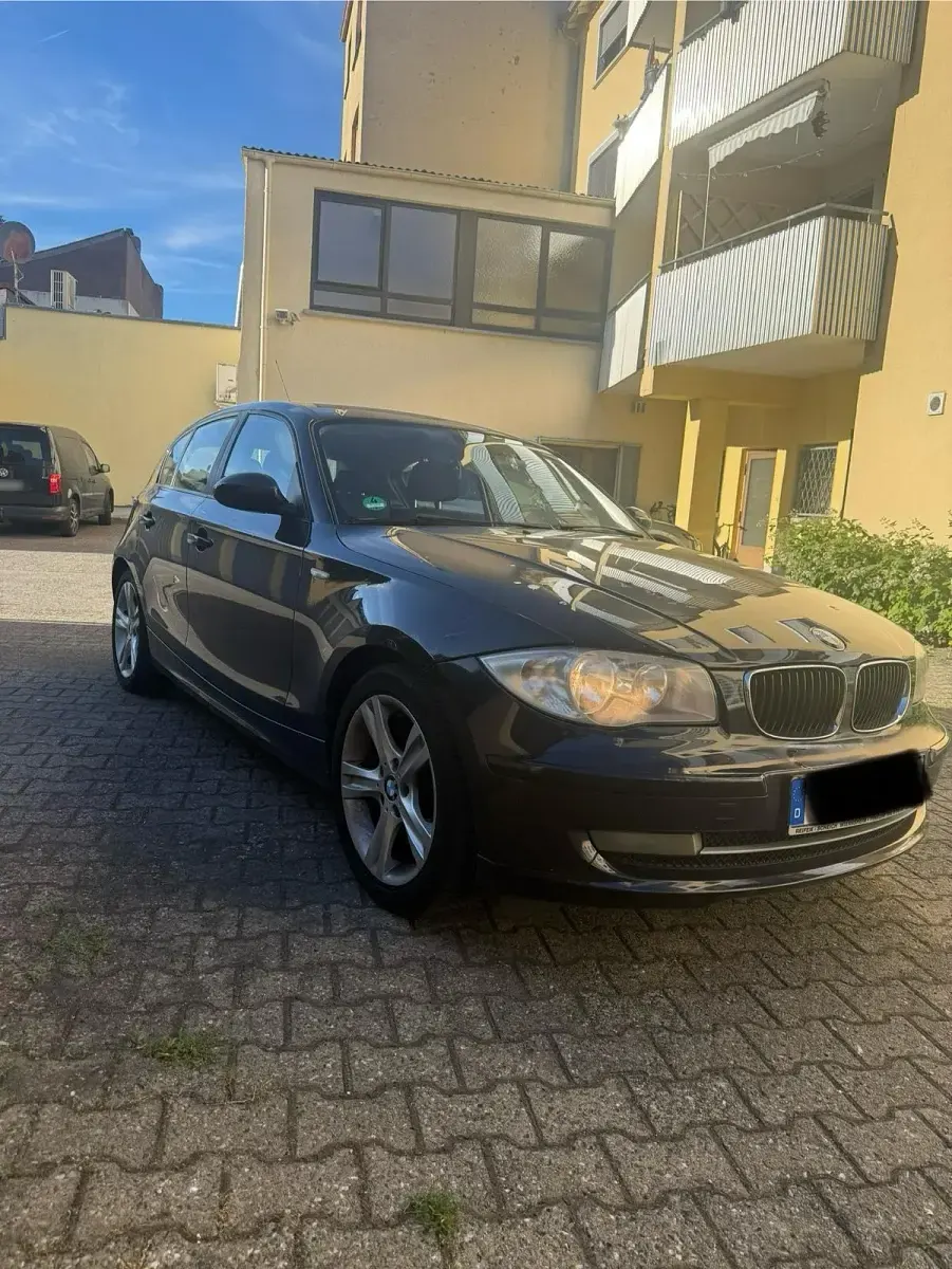 Gebraucht BMW 116 122 PS (89 kW) 2009 Blau Kleinwagen