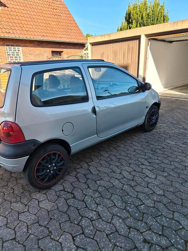 Gebraucht Renault Twingo 60 PS (44 kW) 2002 Silber Kleinwagen