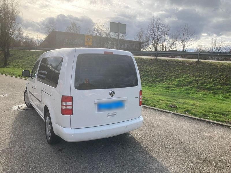 Gebraucht VW Caddy Maxi 102 PS (75 kW) 2015 Weiß Van / Kleinbus