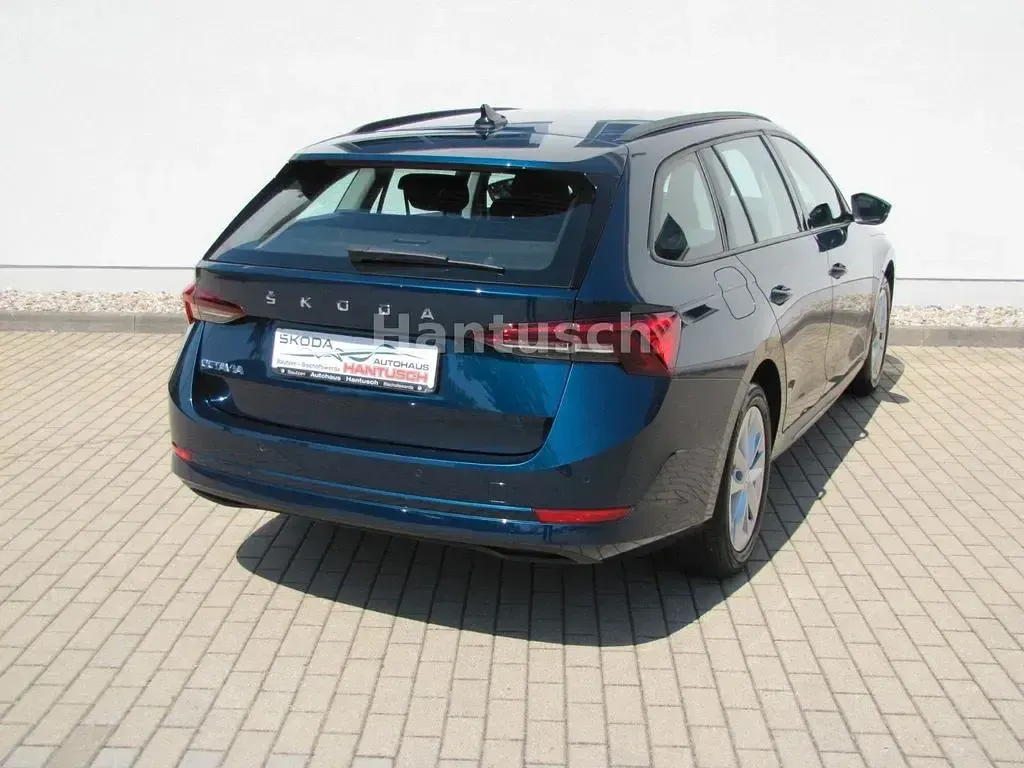 Gebraucht Skoda Octavia 116 PS (85 kW) 2023 Blau Kombi