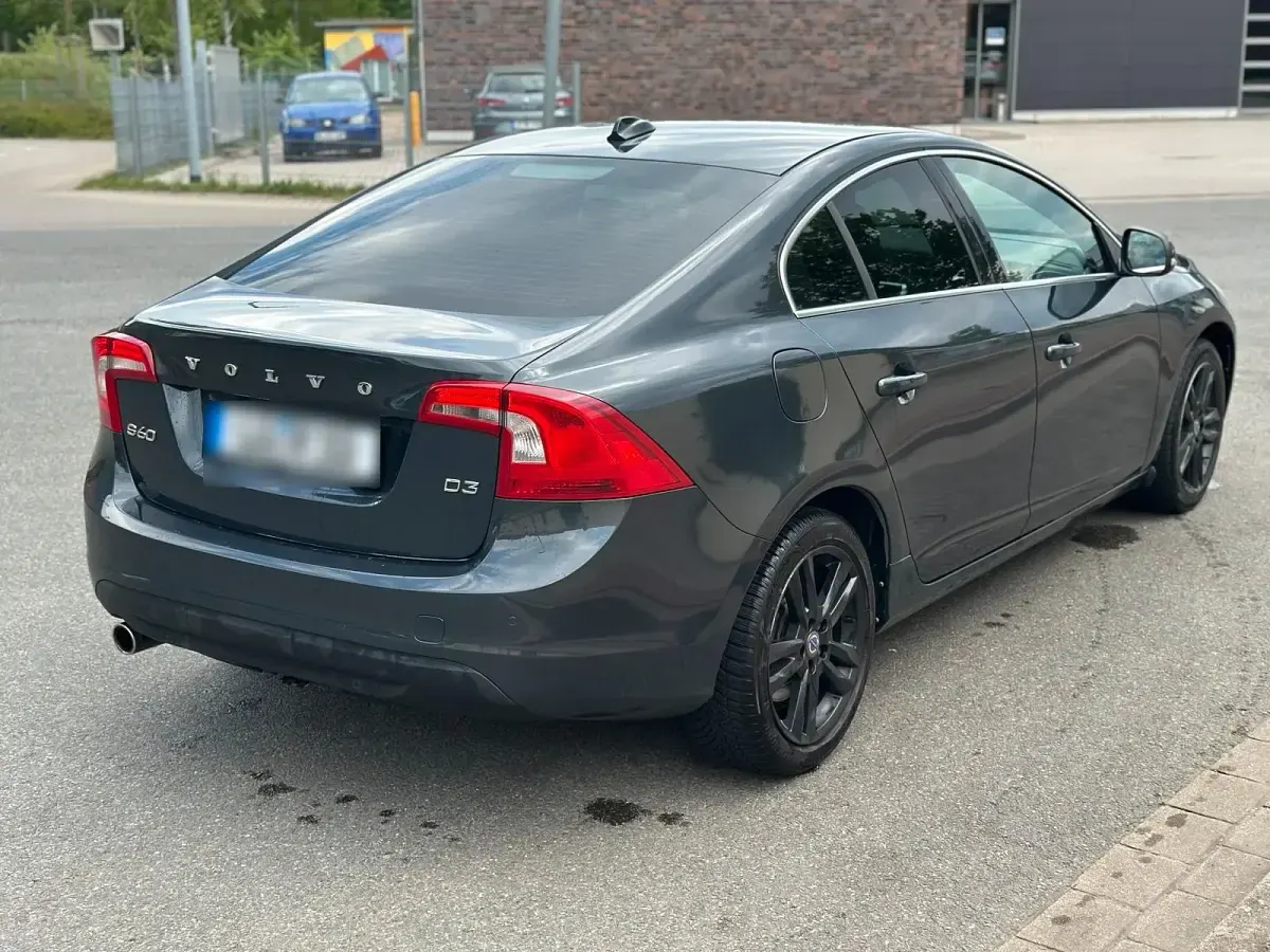 Gebraucht Volvo S60 136 PS (100 kW) 2013 Grau Limousine