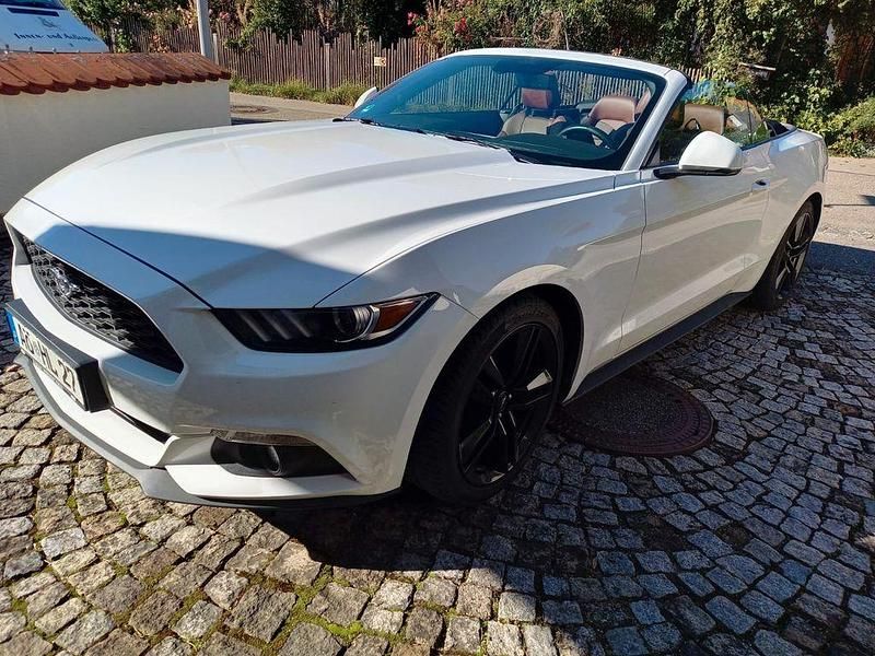 Gebraucht Ford Mustang 317 PS (233 kW) 2016 Weiß Cabrio