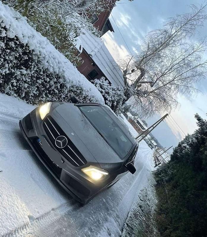 Gebraucht Mercedes A160 AMG line 102 PS (75 kW) 2015 Limousine