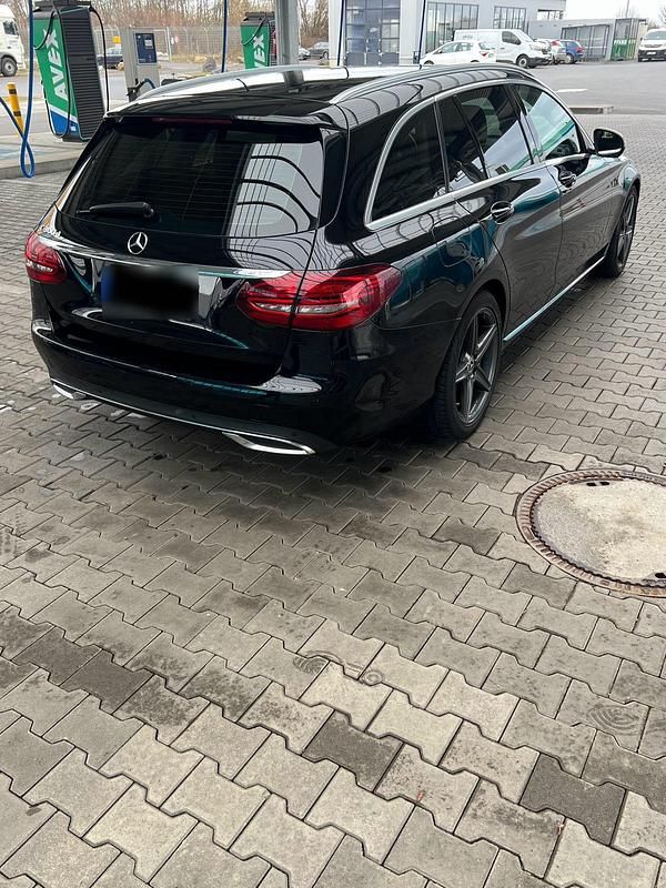 Gebraucht Mercedes C300 245 PS (180 kW) 2019 Schwarz Kombi