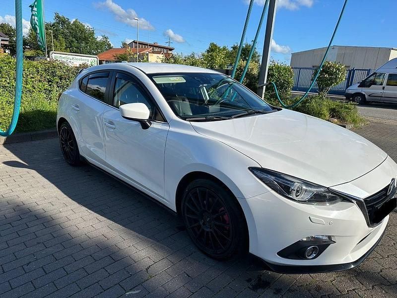 Gebraucht Mazda 3 Sports-Line 150 PS (110 kW) 2014 Weiß Limousine