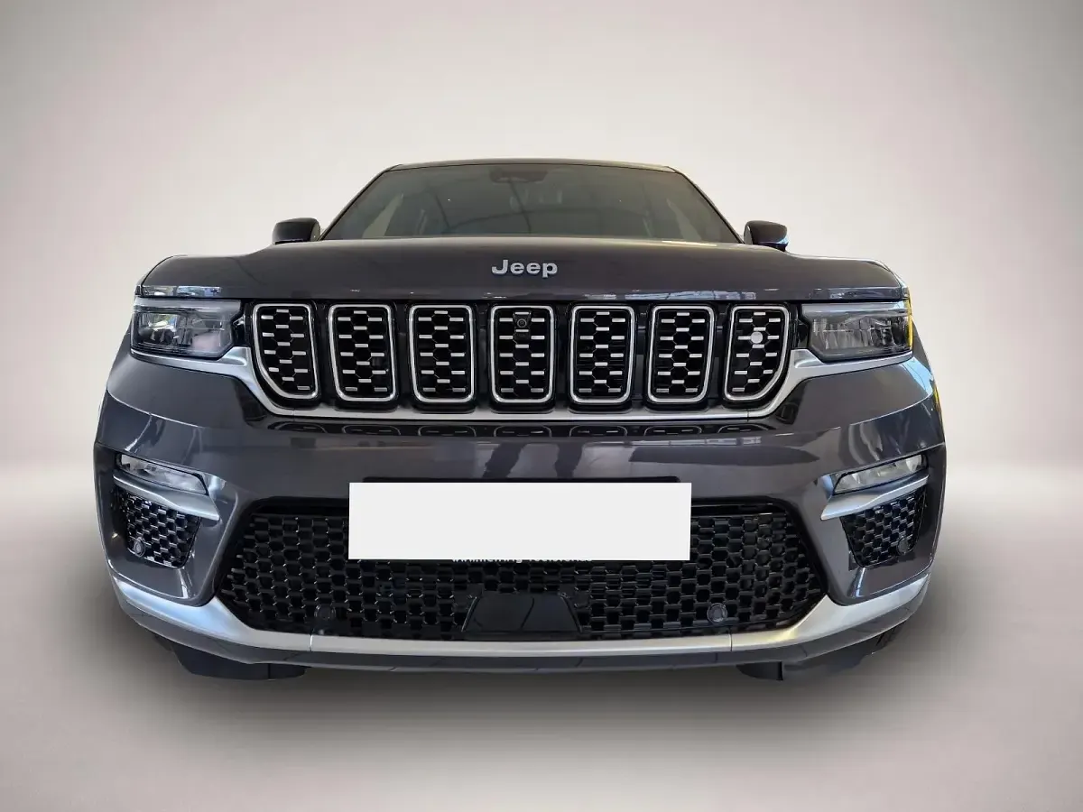 Gebraucht Jeep Grand Cherokee Summit 379 PS (278 kW) 2024 Manufacturer SUV