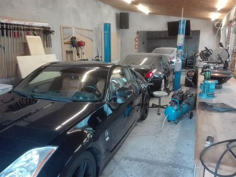 Schwarz Gebraucht 2004 Nissan 350Z Pack Coupé | 13.000 € (Fairer Preis) - Bild 1/3