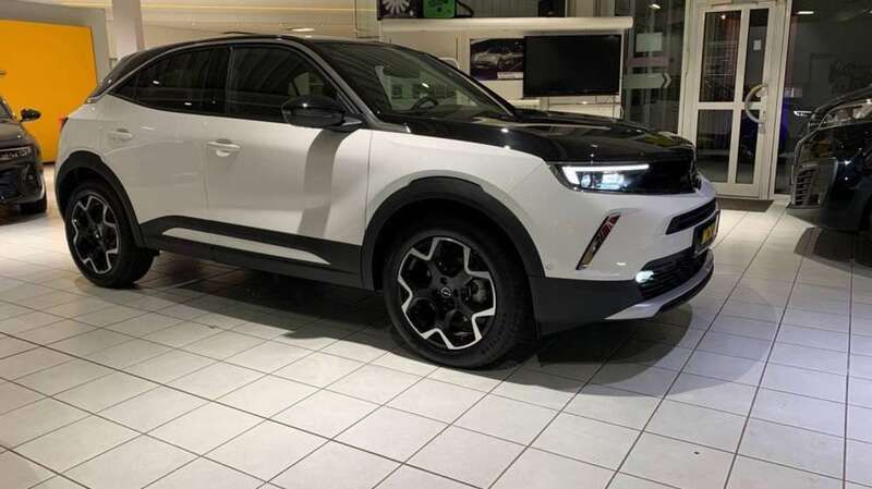 Gebraucht Opel Mokka-e Ultimate 100 kW (136 PS) 2023 Jade weiß (uni) SUV