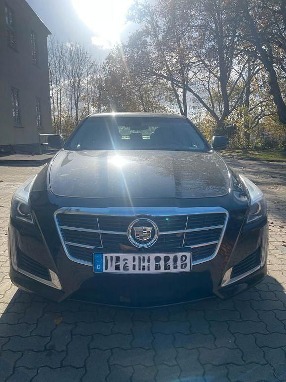 Schwarz Gebraucht 2013 Cadillac CTS Limousine | 21.900 € - Bild 1/4