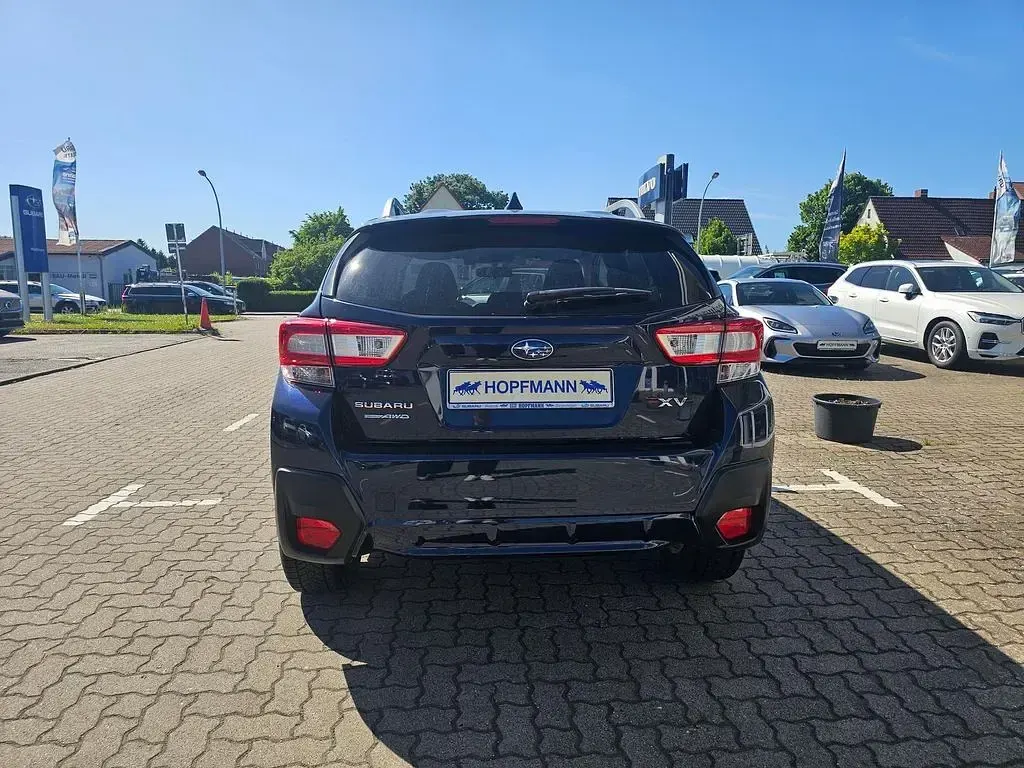 Gebraucht Subaru XV Comfort 156 PS (114 kW) 2018 Dark blue pearl SUV