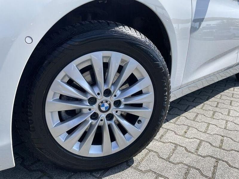 Gebraucht BMW 218 Active Tourer Advantage 140 PS (102 kW) 2020 Weiß Van / Kleinbus