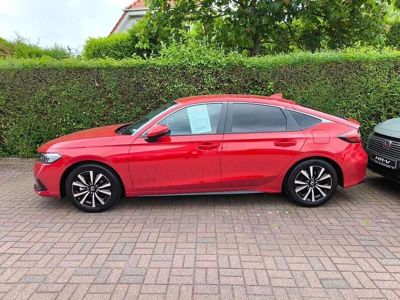 Neu Honda Civic Elegance 184 PS (135 kW) 2025 Premium crystal red Limousine