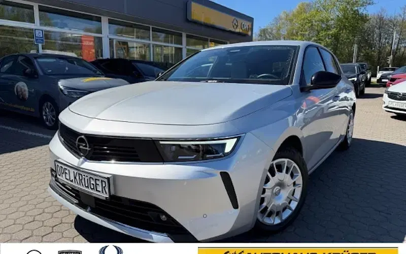 Usata Opel Astra Elegance 130 CV (95 kW) 2023 Utilitaria