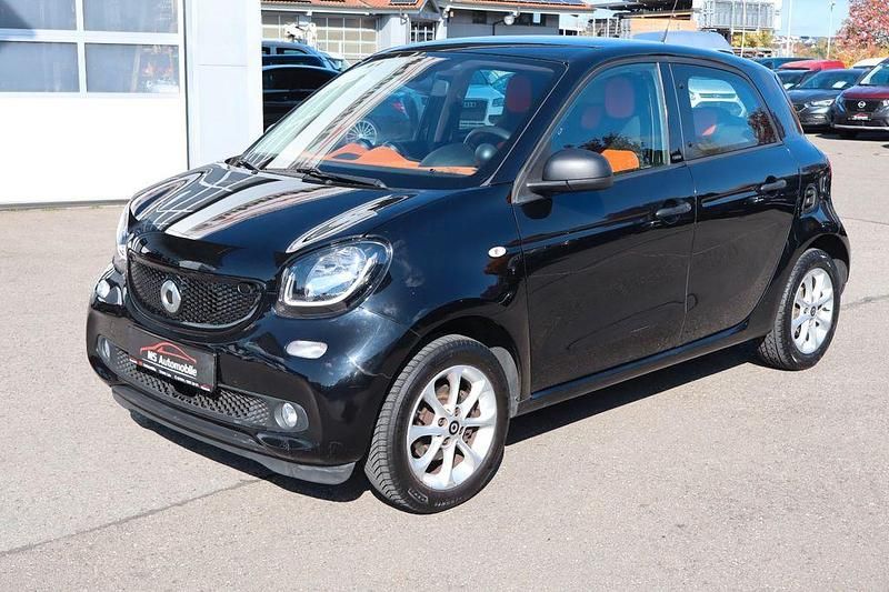 Schwarz Gebraucht 2019 Smart ForFour Limousine | 10.850 € (Fairer Preis) - Bild 1/4