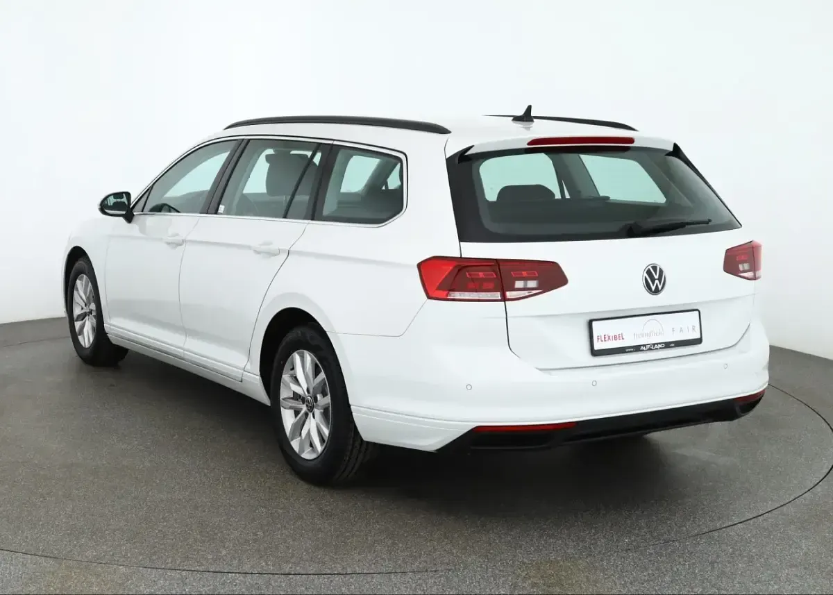 Używany VW Passat Highline 191 KM (140 kW) 2015 Brązowy Kombi