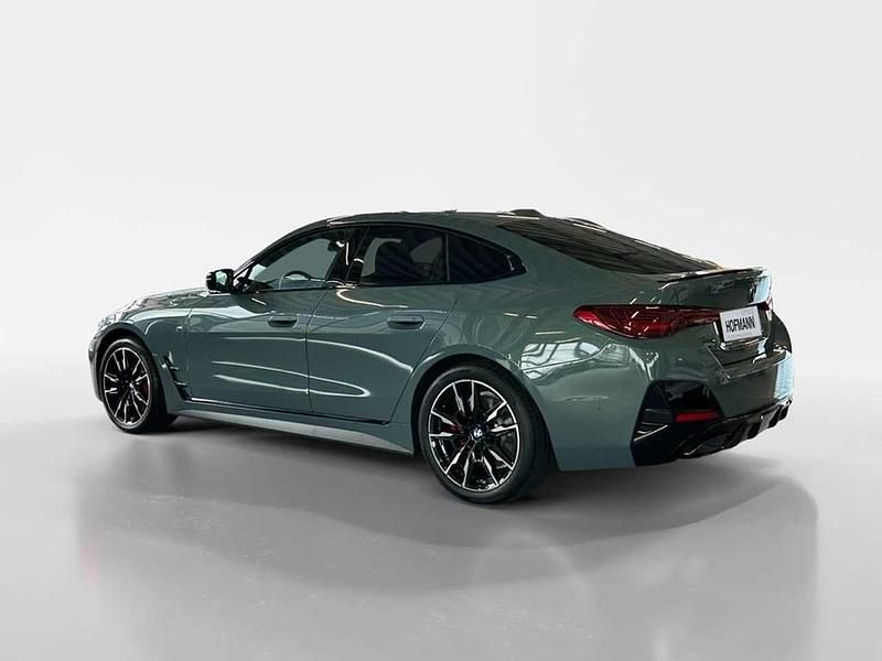 Neu BMW 440 374 PS (275 kW) 2026 Cape york grün metallic Coupé