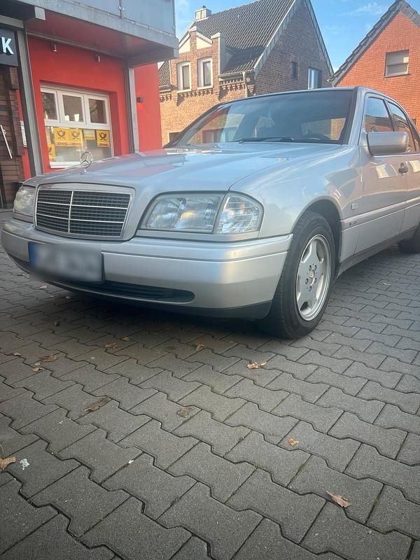 Gebraucht Mercedes C230 150 PS (110 kW) 1997 Silber Limousine
