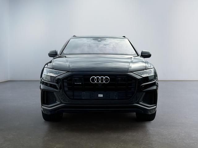 Orcaschwarz metallic orcaschwarz metallic Gebraucht 2019 Audi Q8 Ambiente SUV | 73.429 € - Bild 1/4