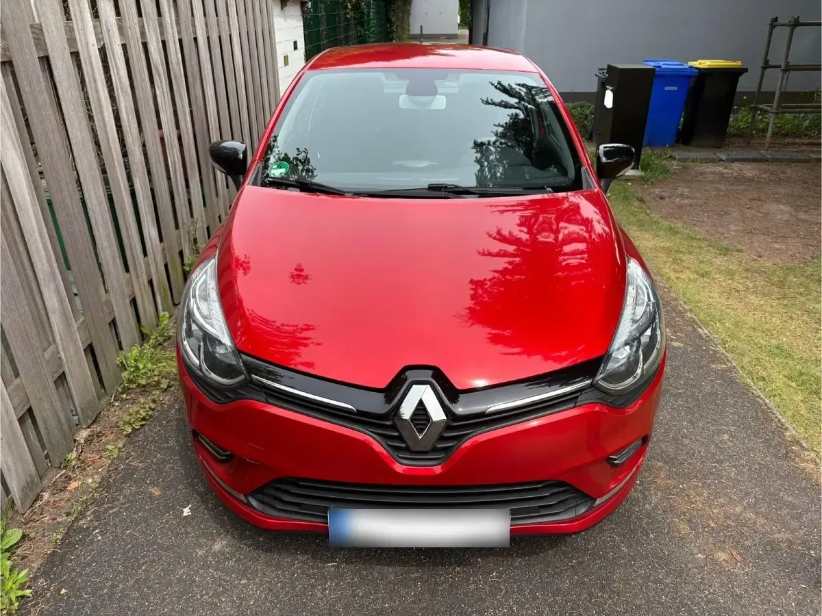 Gebraucht Renault Clio LIMITED 90 PS (66 kW) 2018 Rot Limousine